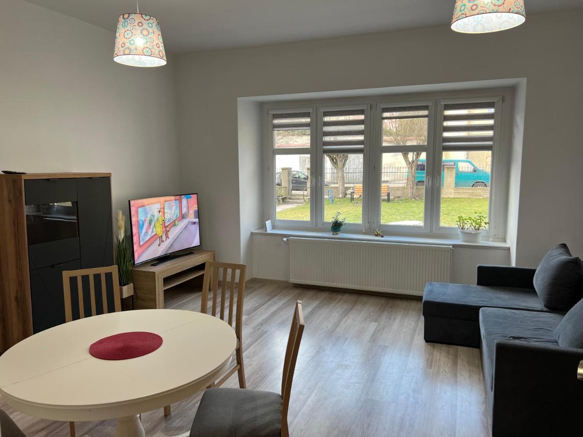 Apartmán Apartament 3 Pokojowy Z Parkingiem Zabkowice Slaskie Exteriér fotografie